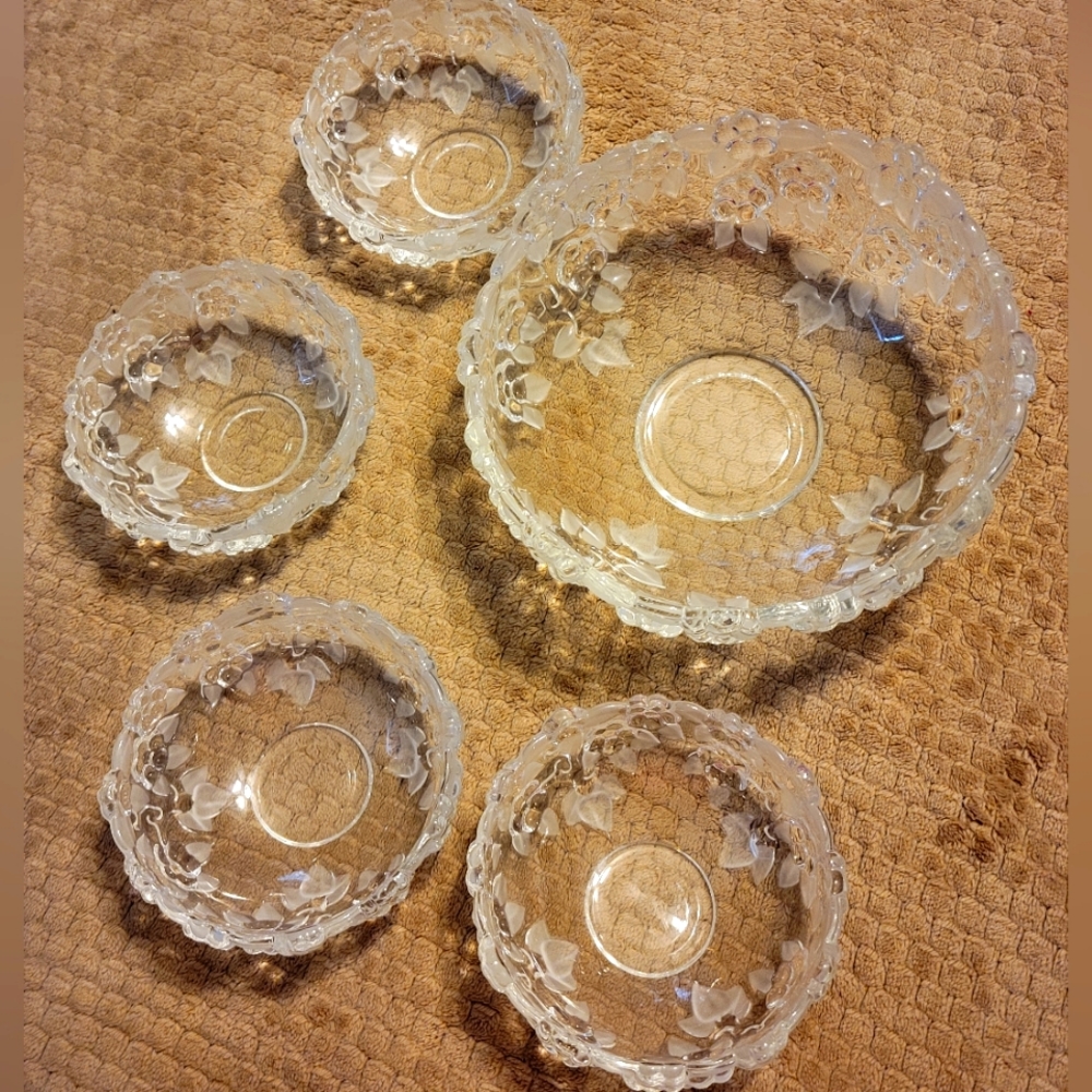 Mikasa Salad/Dessert bowl set